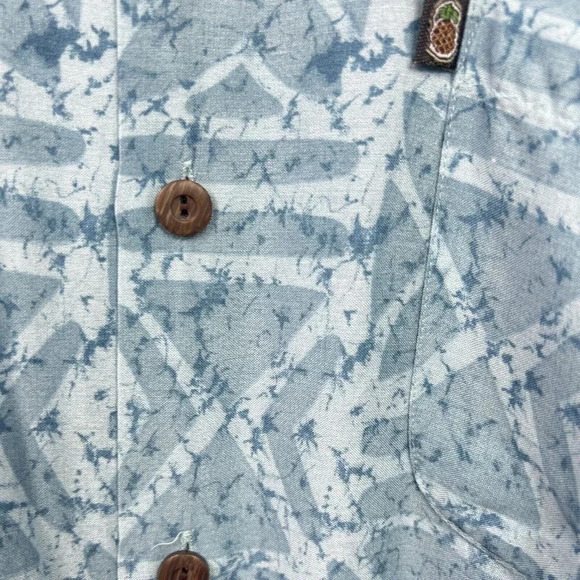 Pineapple Connection Mens Blue Hawaiian Woody Wagon Cars Button Up Shirt Size M - Picture 4 of 6